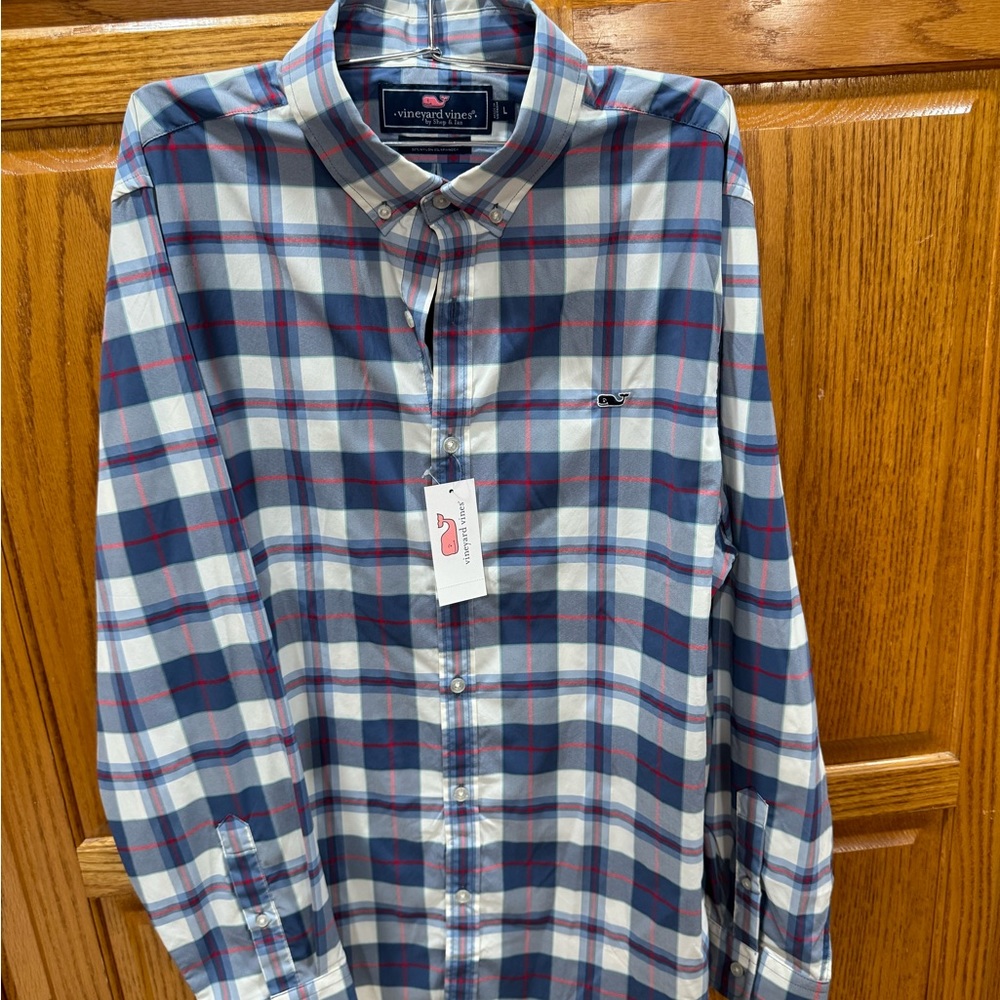 Men's size large vineyard vines button up